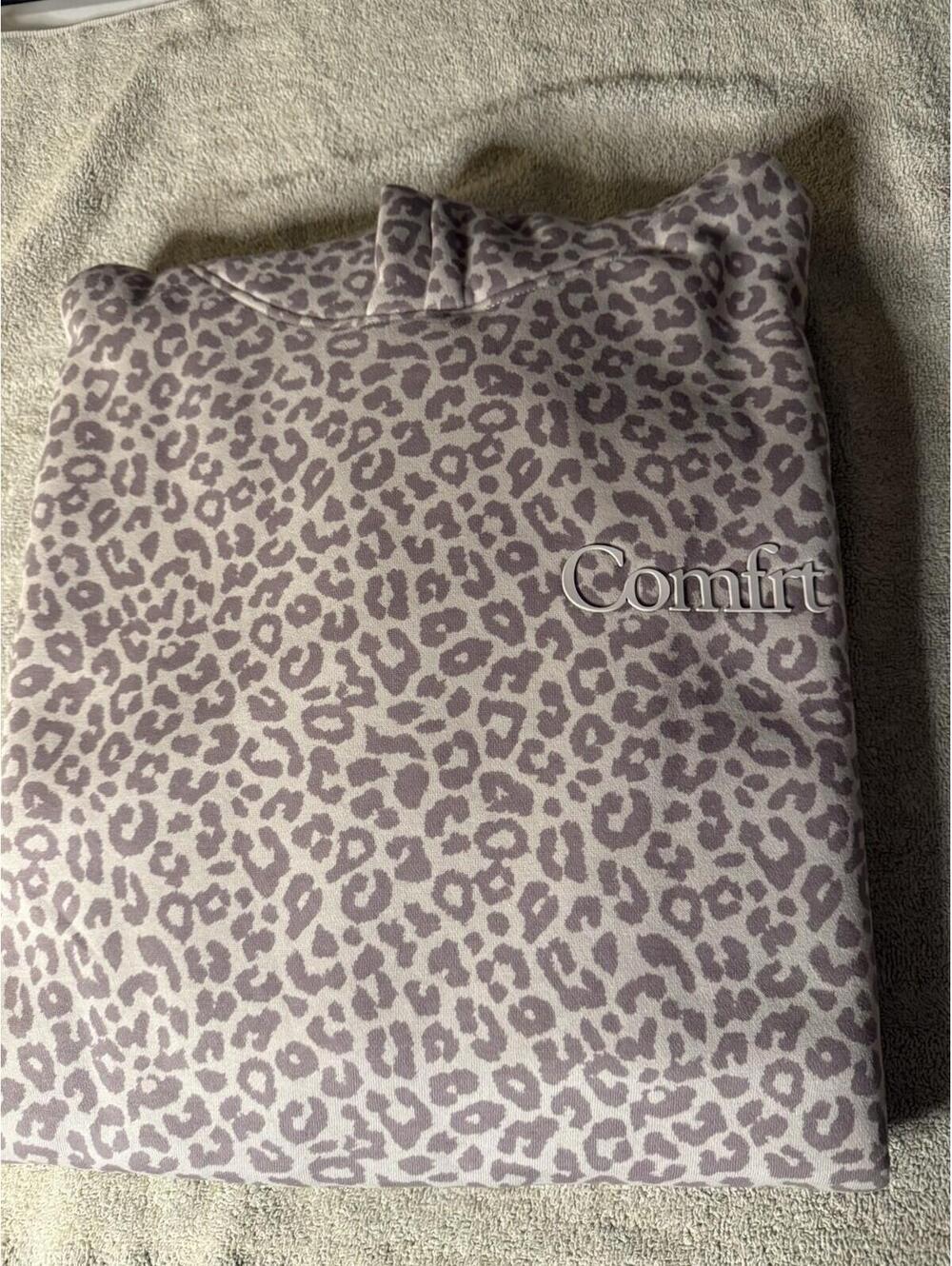 Comfrt Minimalist Unisex Hoodie Size M Desert  Leopard CT022SC New in Bag $120 - Picture 9 of 16